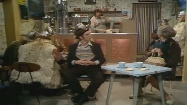 Monty Python - Spam смотреть онлайн