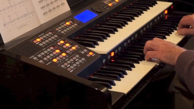 Moon River 3 . Cover Played on Orla Ringway RS620. смотреть онлайн