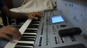 Игра на синтезаторе душевная музыка !!!!!!!"