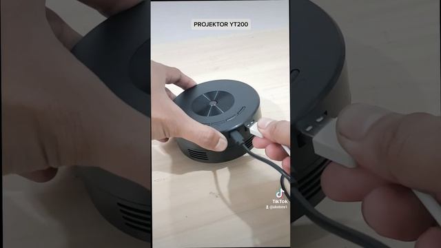YT200 Projector Mini смотреть онлайн