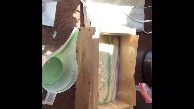 Making and Cutting Lavender Apple Oak Cold Process Soap смотреть онлайн
