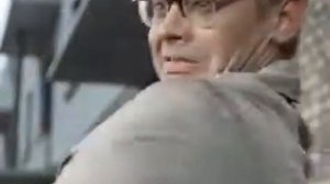 Правильно! И мух отгоняй