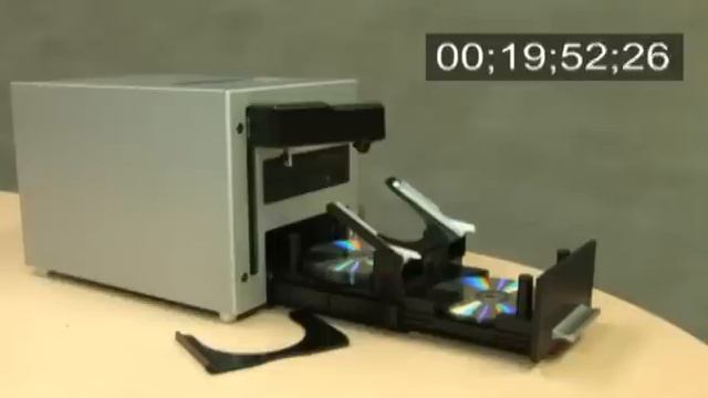 See how Vinpower The Cube CD DVD Autoloader Duplicator can work with Verbatim Shiny DVD-R discs смотреть онлайн