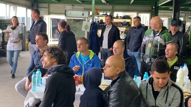 Думать не только как бактерия, но и как растение смотреть онлайн