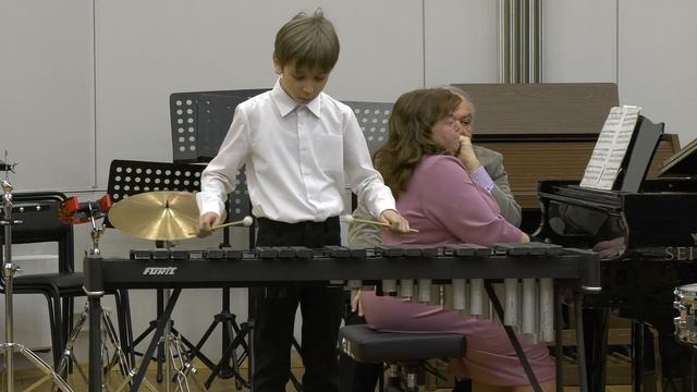 Агамянц Юрий (ударные) группа А