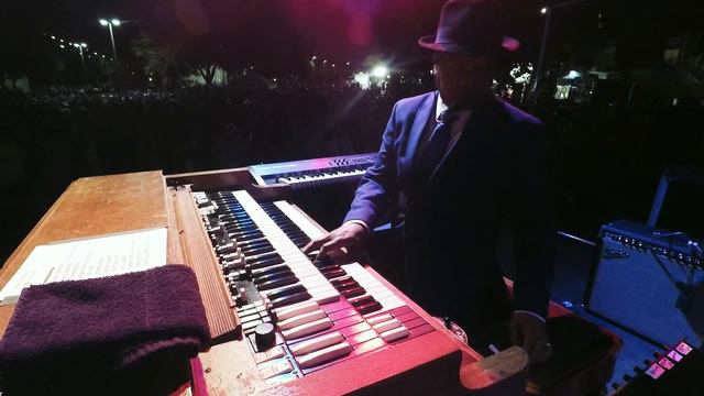 Booker T Jones - Summertime смотреть онлайн