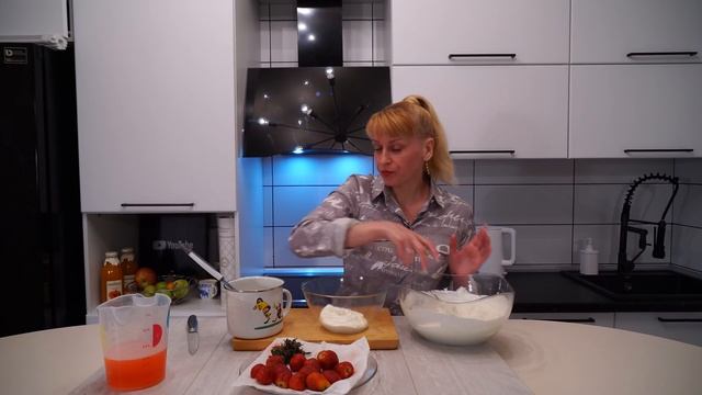 Клубничный торт без выпечки с желатином Простой рецепт десерта к чаю! смотреть онлайн