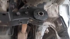 замена нижних сайлентблоков на автомобилях land cruser 100 и lexus 470