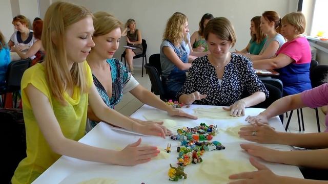 Песочная терапия: техника "Полушарное рисование песком ". Обучение арт-терапии | Елена Тарарина смотреть онлайн