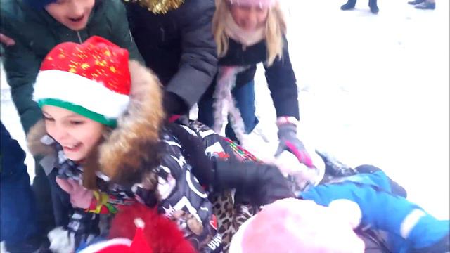 Новогоднее поздравление от группы #Диез смотреть онлайн