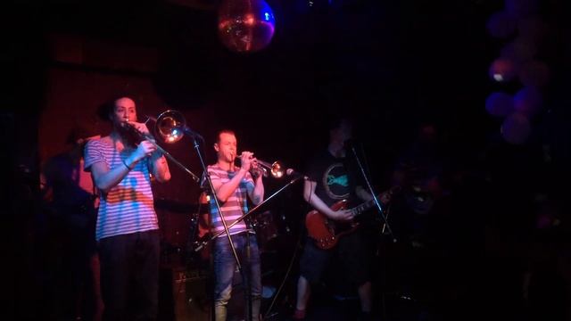 Inti - Mondo Bongo смотреть онлайн