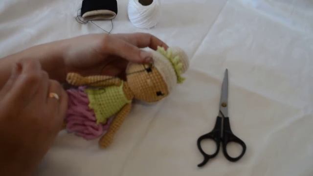 Как вышить глаза вязаной игрушке смотреть онлайн