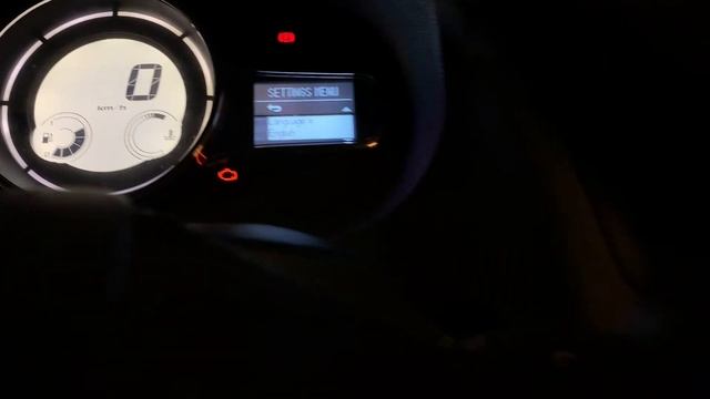 Zmiana języka licznika Megane III смотреть онлайн
