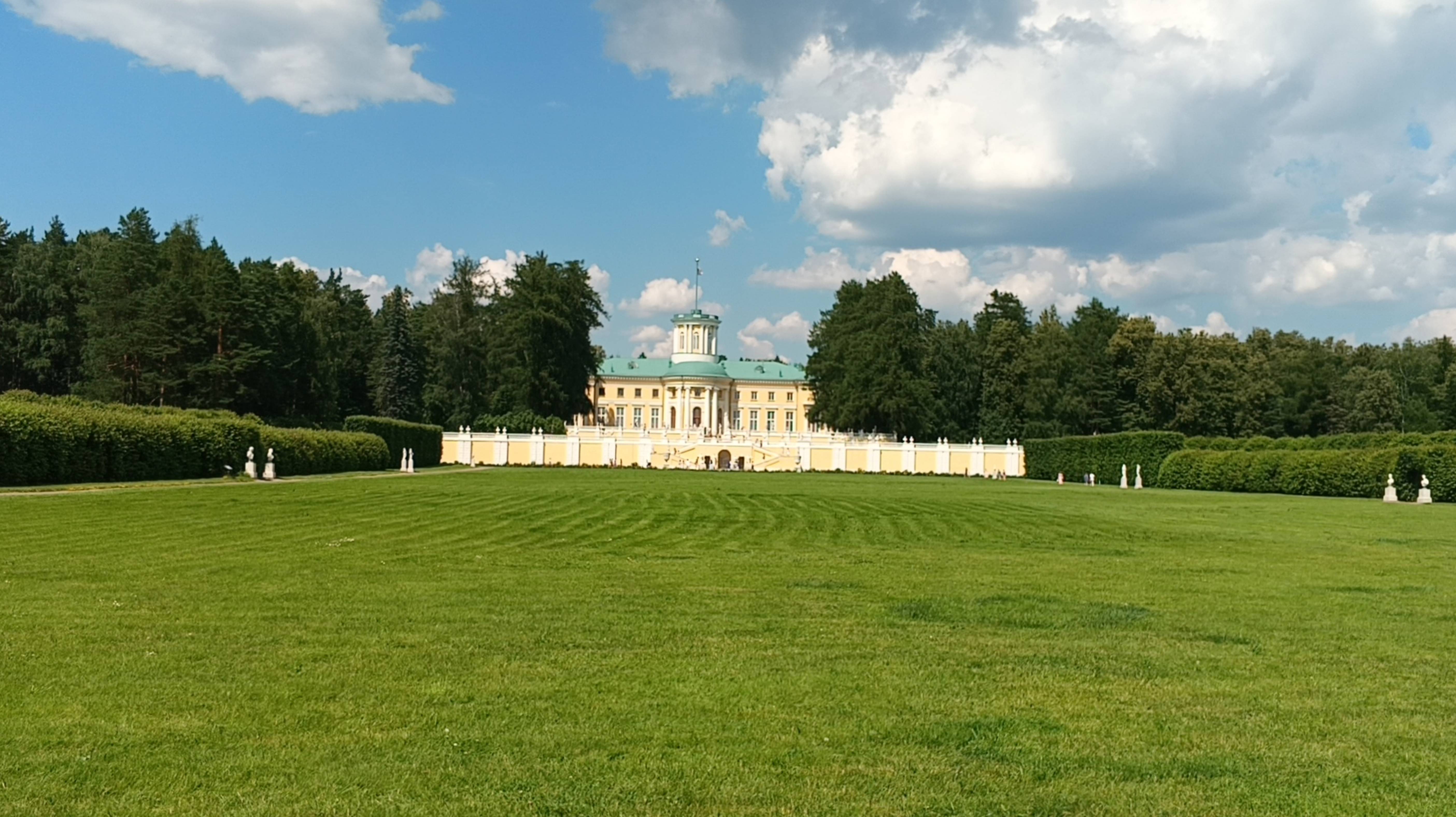 Прогулки по Москве. Усадьба "Архангельское". Часть 3. Дальше по парку. Выставки смотреть онлайн