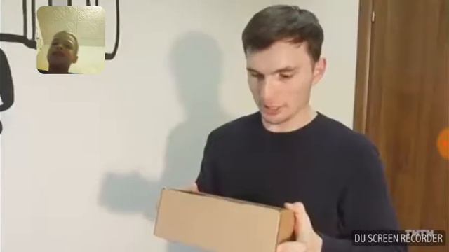 Реакция на видео "Что если бы девушки были соцсетями" смотреть онлайн