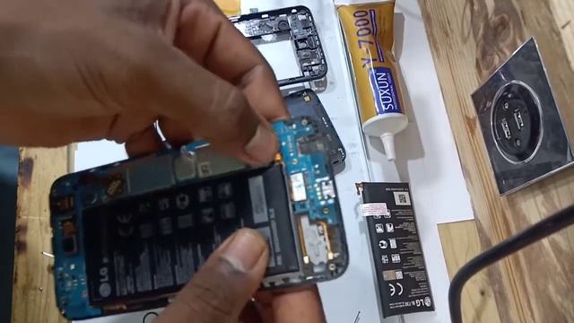 تغير بطارية هاتف LG X POWER 2/3 смотреть онлайн