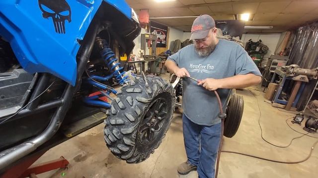 Can you fix a tire with glue? смотреть онлайн