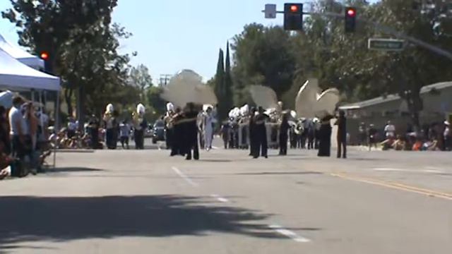 BHS Band and Color Guard - Tustin Tiller Days Parade - 10-4-14 смотреть онлайн