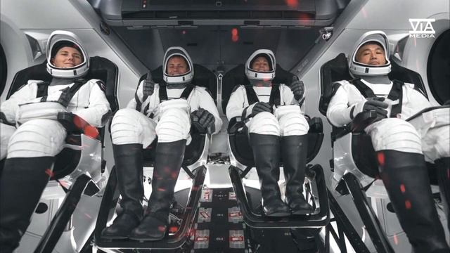 SpaceX отправила на МКС космический корабль с россиянкой Анной Кикиной на борту.