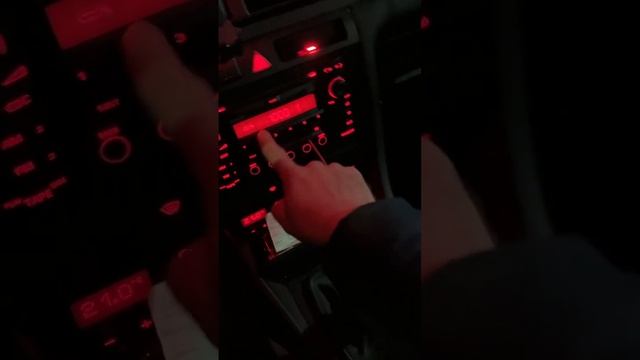 Как разблокировать магнитолу на Audi A6 C5 (Audi symphony) смотреть онлайн