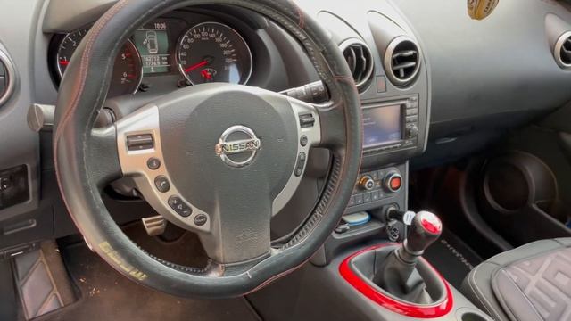 NISSAN Qashqai+2 1.5 dCi DPF n-tec смотреть онлайн