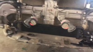 Установка радиатора охлаждения вариатора Мицубиси Аутлендер XL