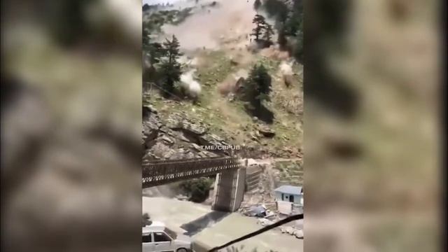 ИНДИЯ СЕГОДНЯ, КАМЕННАЯ ЛАВИНА смотреть онлайн