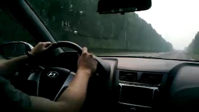 Hyundai solaris 1 6 AT сток vs Honda Accord 2,0 АТ смотреть онлайн