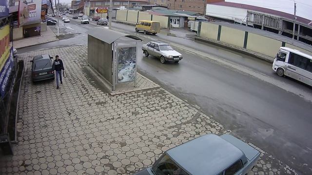 Уличная IP камера IPEYE-3872 3.6 мм., 2 Mpx, 25 к.с., Цифромания, Ингушетия, Человек, Автомобиль смотреть онлайн