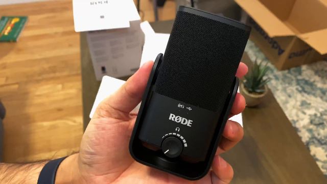 Use the Rode NT USB Mini for YouTube - Unboxing and first look! смотреть онлайн