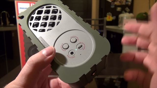Philips BR-1X. Обзор защищенной автономной колонки. смотреть онлайн