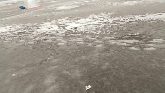 За сорогой на Каму (рыбалка в палатке) смотреть онлайн