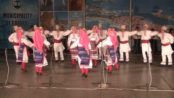 Болгарские танцы Bulgarian dances https://zen.yandex.ru/video/watch/62ad437987d89902d9bc2ca4