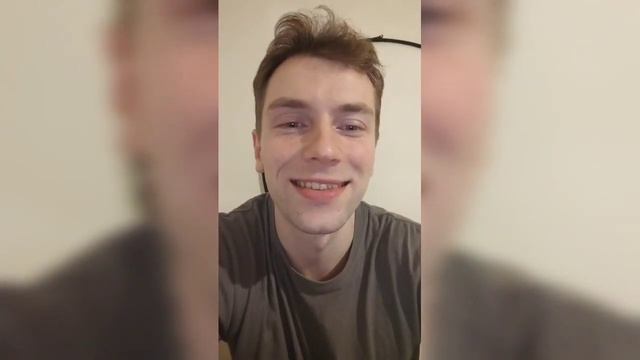 Что тут делает логотип Apple???? смотреть онлайн