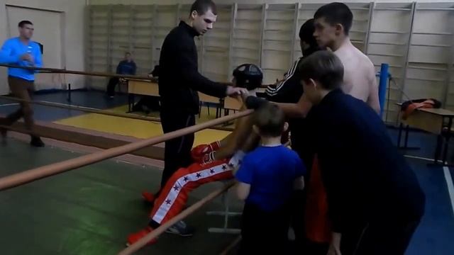 Годухин Иван / Алексей Сметанин (2) Кикбоксинг Городец 18 октября 2015 (25 лет школе кикбоксинга) смотреть онлайн