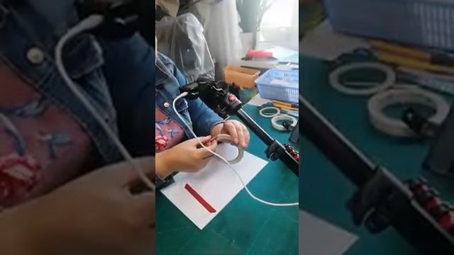 Работа с кожей. Как окантовать кармашек на кошельке. смотреть онлайн