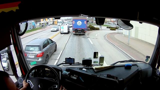 Необычная разгрузка биг-бэгов в Германии / №197 смотреть онлайн