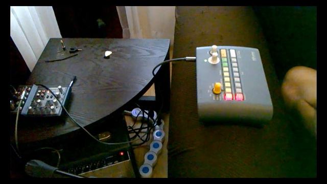 Korg KR mini - Edit, customize, save a beat pattern смотреть онлайн