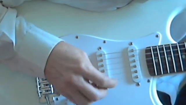 Guitare Debutant Sebastien Stratocaster Arctic White смотреть онлайн