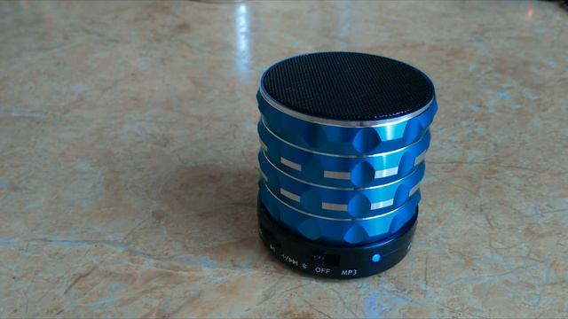 Bluetooth колонка из Китая. смотреть онлайн
