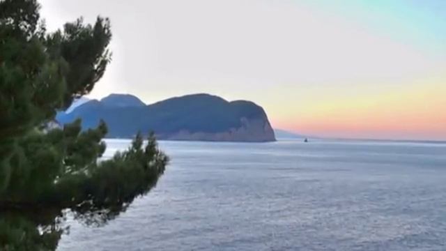 Людвиг ван Бетховен - Лунная соната смотреть онлайн