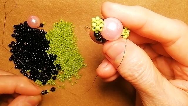 ЦВЕТНЫЕ СЕРЬГИ ИЗ БИСЕРА И КАМНЕЙ #избисера #handmade #beads #бисероплетение #сережки #jewerlly смотреть онлайн