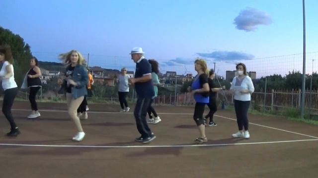 La Vacinada (Checco Zalone) Ballo di gruppo 2021 by Nick Aiello смотреть онлайн