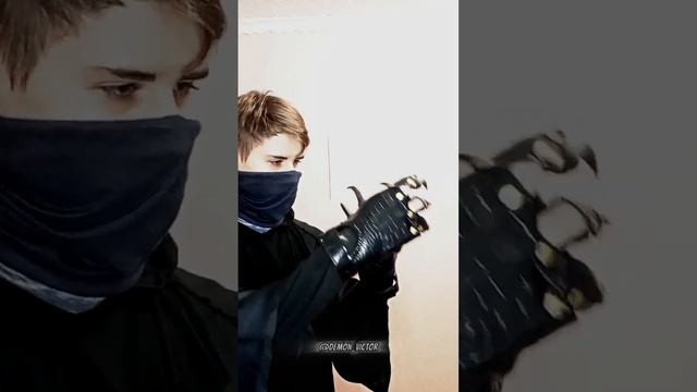 Плюс я очень сильно в нём потею. Делайте вывод. #cosplay #demon_viktor #косплей #смерть смотреть онлайн