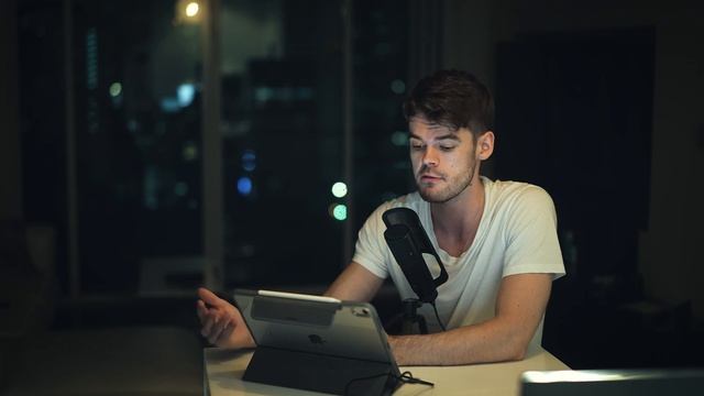 Twitter Guide for Photographers & Artists смотреть онлайн