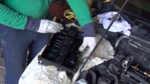 Замена прокладки клапанной крышки Форд Фокус 3