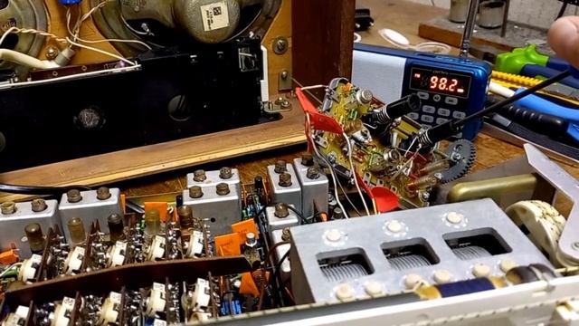 Rīga-103 из Москвы. ч4. Как страдать над FM за..эээ... 5 минут? смотреть онлайн