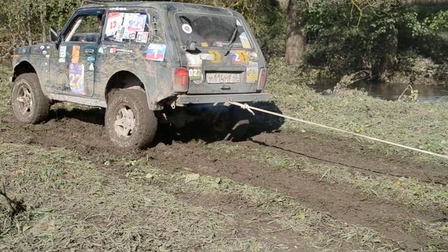 ДР Калуга 4x4 Нива и подтяжки смотреть онлайн