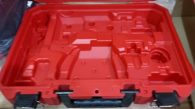 thanh lý thùng 12v Milwaukee VÍT, BULONG, RÚT RIVE, BÊ TÔNG 0888940578