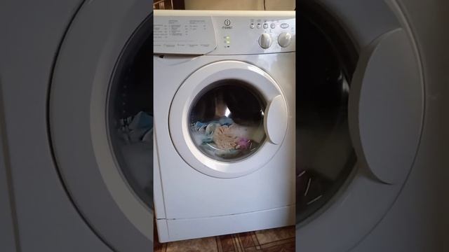 Индезит WIUN102 смотреть онлайн